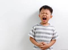 Ayurvedic Treatments : मुलांना पोटदुखीपासून लगेच आराम मिळेल, फक्त 'हे' आयुर्वेदिक उपाय करून पाहा