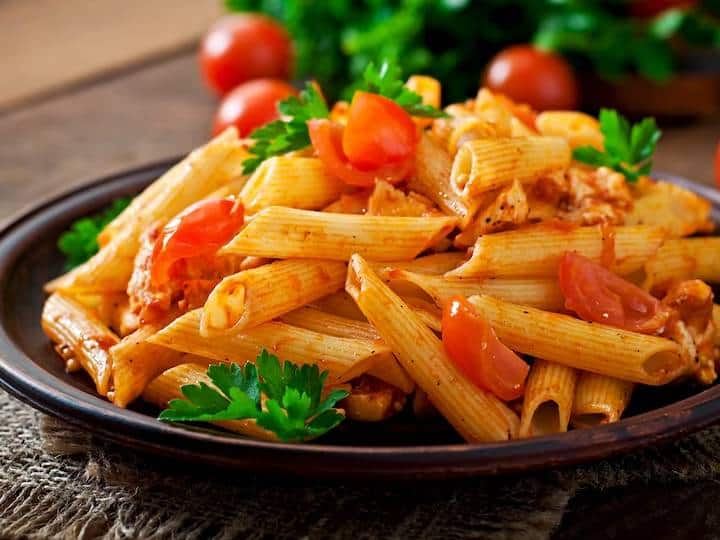 Is macaroni healthy for you on a weight loss diet Experts weigh in क्या सच में Macaroni खाकर भी घटाया जा सकता है वजन? जानें डाइटिशियन क्या देते हैं लॉजिक