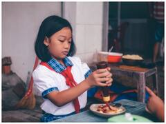 चीन में कैसी होती है स्कूल की यूनिफॉर्म? लड़कियों को पहननी होती है ऐसी ड्रेस