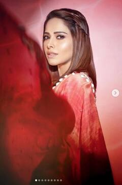Nushrat Bharucha: ਸਾੜੀ ਪਾ ਕੇ ਨੁਸ਼ਰਤ ਭਰੂਚਾ ਨੇ ਦਿਖਾਇਆ ਮਨਮੋਹਕ ਅੰਦਾਜ਼, ਗਲੈਮਰਸ ਅਵਤਾਰ ਦੇਖ ਬੇਕਾਬੂ ਹੋਏ ਫੈਨਜ਼