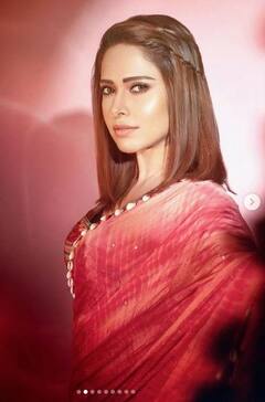 Nushrat Bharucha: ਸਾੜੀ ਪਾ ਕੇ ਨੁਸ਼ਰਤ ਭਰੂਚਾ ਨੇ ਦਿਖਾਇਆ ਮਨਮੋਹਕ ਅੰਦਾਜ਼, ਗਲੈਮਰਸ ਅਵਤਾਰ ਦੇਖ ਬੇਕਾਬੂ ਹੋਏ ਫੈਨਜ਼