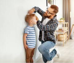 Tips to Increase Kids Height : जर तुम्हाला तुमच्या मुलांची उंची वाढवायची असेल तर आजपासूनच 'हे' बदल करा, काही दिवसातच वाढेल उंची