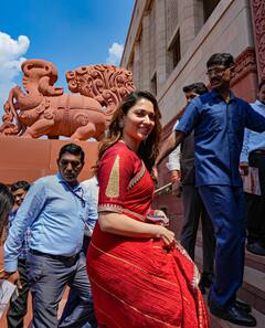 Women Reservation Bill: सुर्ख लाल साड़ी पहन नए संसद भवन पहुंचीं Tamannaah Bhatia, तो स्टाइलिश लुक में नजर आईं Divya Dutta, देखिए तस्वीरें