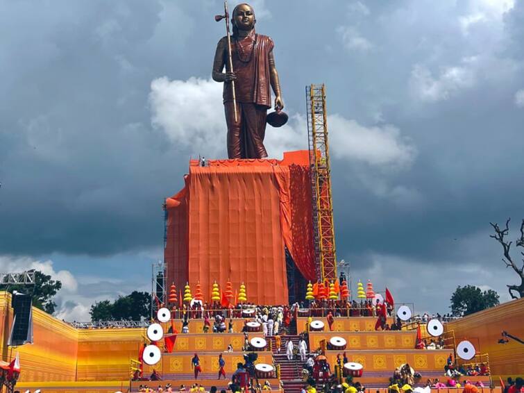 CM Shivraj Chouhan Unveils 108-Foot Adi Shankaracharya Statue In Omkareshwar Madya Pradesh: మధ్యప్రదేశ్‌లో 108 అడుగుల ఎత్తైన ఆదిశంకరాచార్యుల విగ్రహం