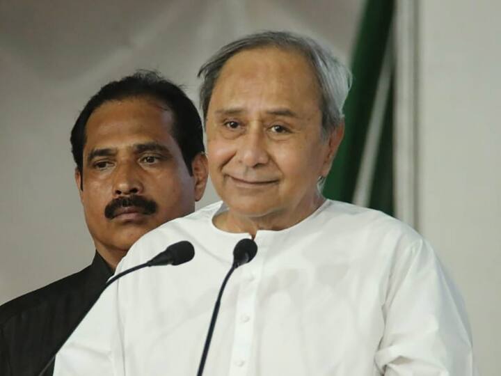 Odisha Naveen Patnaik BJD expels two MLA Soumya Ranjan Patnaik Sudhansu Sekhar Parida BJD ने सौम्य रंजन पटनायक समेत 2 विधायकों को किया निष्कासित, सीएम नवीन पटनायक ने बताई वजह