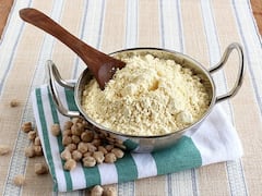 Besan Benefits : बेसनाचे शरीरासाठी असणारे फायदे जाणून व्हाल अवाक, पाहा बेसनाचे असंख्य फायदे