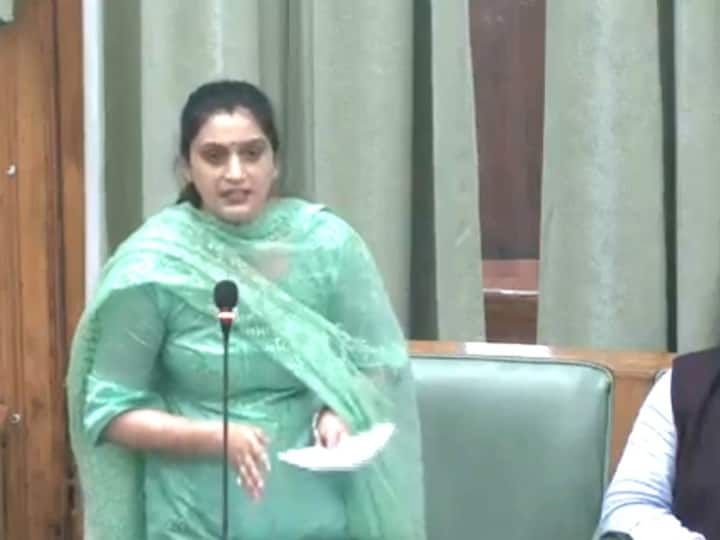 Himachal Pradesh Monsoon Assembly Session Mla Reena Kashyap Aggressive On Cm Sukhvinder Singh