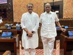 प्रफुल्ल पटेल ने शरद पवार के साथ फोटो शेयर कर चढ़ाया सियासी पारा, क्या हैं इस तस्वीर के सियासी मायने?