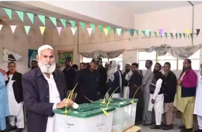 pakistan elections to be held in last week of january 2024 says election commission Pakistan Election: ਜਨਵਰੀ ਮਹੀਨੇ ਦੇ ਆਖ਼ਰੀ ਹਫ਼ਤੇ ਪਾਕਿਸਤਾਨ ਵਿੱਚ ਹੋਣਗੀਆਂ ਆਮ ਚੋਣਾਂ, ਚੋਣ ਕਮਿਸ਼ਨ ਨੇ ਕੀਤਾ ਐਲਾਨ