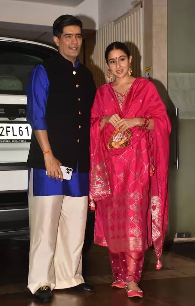 સારાની તસવીરો સોશિયલ મીડિયા પર વાયરલ થઈ રહી છે. સારા સિવાય ઘણા સેલેબ્સ પણ કાર્તિક આર્યનના ઘરે પહોંચ્યા હતા.