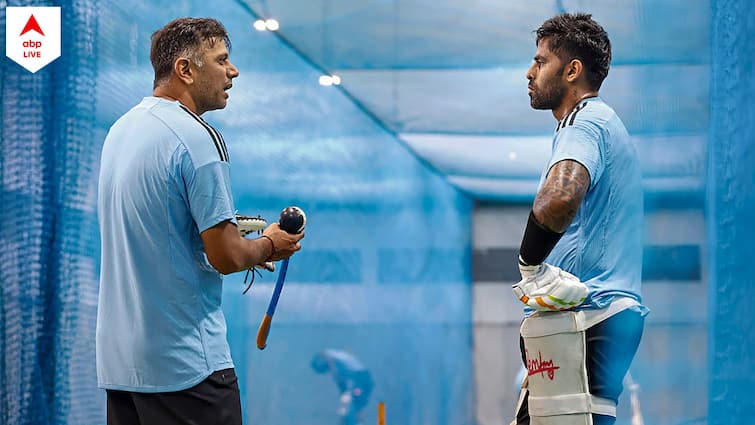 IND vs AUS: India coach Rahul Dravid backs Suryakumar Yadav, confirms he will play first two ODIs Dravid On Suryakumar: একা ম্যাচ ঘুরিয়ে দিতে পারে, ওয়ান ডে ব্যর্থতার মধ্যেও সূর্যকুমারের পাশে দাঁড়ালেন দ্রাবিড়