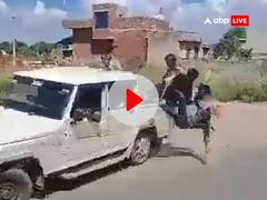 राजस्थान: परिवहन मंत्री के काफिले में चलती गाड़ी से सड़क पर गिरे स्कूली बच्चे, सामने आया वीडियो