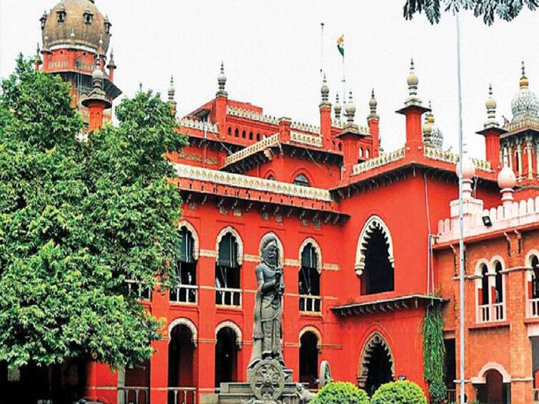 The Madras High Court has ordered OPS to respond to the legal case filed by EPS. AIADMK Case: மீண்டும் மீண்டும் ஓபிஎஸ்க்கு செக்...! இபிஎஸ் தொடர்ந்த வழக்கில் நீதிமன்றம் அளித்த உத்தரவு