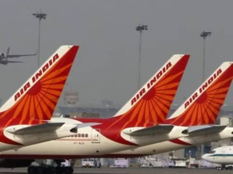 DGCA Suspended Air Indias Flight Safety Chief For A Month Air India: ఎయిరిండియా ఫ్లైట్ సేఫ్టీ చీఫ్‌ను సస్పెండ్ చేసిన డీజీసీఏ, ఎందుకంటే?