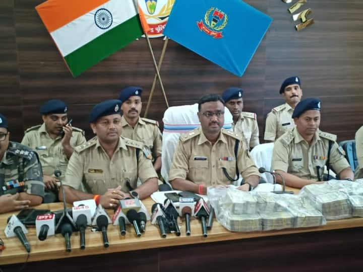 Jharkhand Giridih Police arrested 5 crore cash robbery Mastermind from Kanyakumari ANN Jharkhand: गिरिडीह में 5 करोड़ कैश लूटकांड में पुलिस को मिली बड़ी सफलता, कन्याकुमारी से गिरफ्तार हुआ मास्टरमाइंड