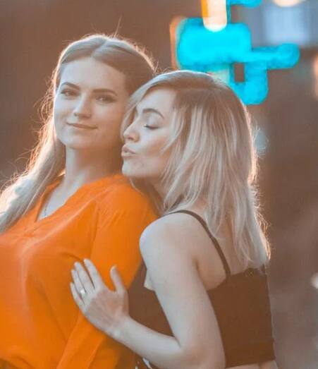 सप्टेंबर महिना स्त्रीरोग कर्करोग जागरूकता महिना म्हणून साजरा केला जातो. याचाच अर्थ समाज  आणि महिलांमध्ये जागरूकता निर्माण झाली तर कर्करोग सहज टाळता  येऊ शकतो. यासाठी काही चाचण्या वेळेवर कराव्या लागतात. याच्या मदतीने कर्करोगाच्या  प्राथमिक अवस्थेत संबंधित रूग्णाला उपचार मिळू शकतात.