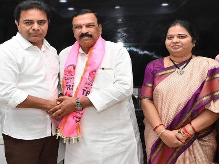 BJP leader Venkata Reddy joined BRS in the presence of Minister KTR Minister KTR: బీజేపీ నుంచి BRSలోకి వలసలు, కేటీఆర్ సమక్షంలో చేరిన కీలక నేత