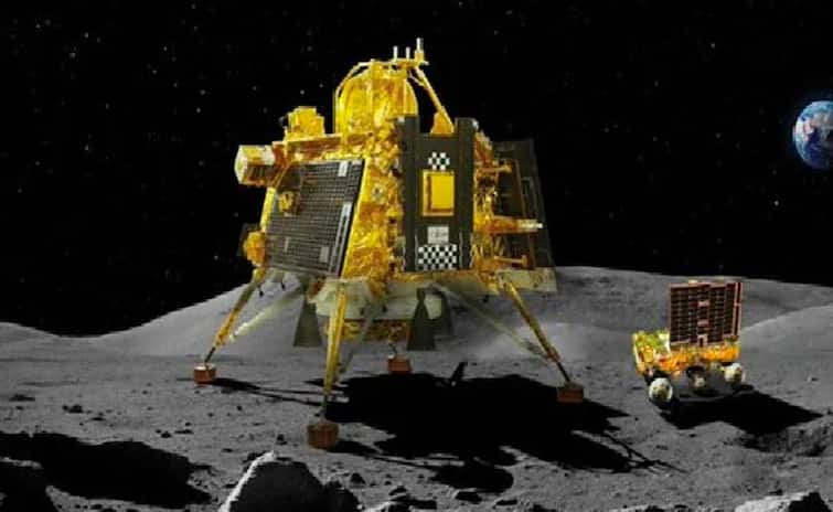 Chandrayaan 3: There was a major malfunction in the rover just two days after landing on the moon, know what ISRO did then Chandrayaan 3: ચંદ્ર પર ઉતર્યાના બે જ દિવસમાં રોવરમાં મોટી ખામી સર્જાઈ હતી, જાણો પછી ઈસરોએ શું કર્યું