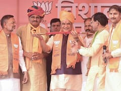 బీజేపీ పరివర్తన యాత్రకు వసుంధర రాజే డుమ్మా ! అధిష్టానం తీరుపై అలక