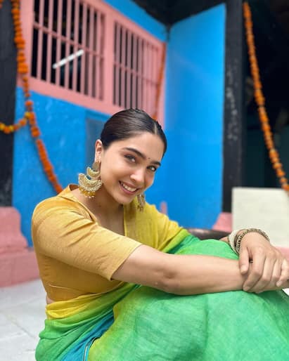 Sharvari: 19 સપ્ટેમ્બરના રોજ ગણેશ ચતુર્થીનો તહેવાર મુંબઈ સહિત દેશભરમાં ધામધૂમ અને ભક્તિ સાથે ઉજવવામાં આવ્યો હતો. બોલિવૂડની હસ્તીઓએ પણ પોતાના ઘરે બાપ્પાનું સ્વાગત કર્યું હતું.