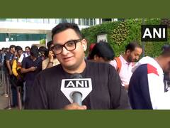 iPhone 15 सीरीज खरीदने उमड़ी भीड़, दिल्ली-मुंबई स्टोर पर सुबह 3 बजे से लोगों ने लगाई लाइन