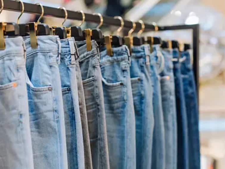 Jeans Maintenance : Here are some tips to keep your jeans looking new for longer Jeans Maintenance : உங்க ஜீன்ஸ் சீக்கிரம் பழையது போல மாறிடுதா? புதிது போன்று பராமரிக்க இதோ சில டிப்ஸ்கள்...