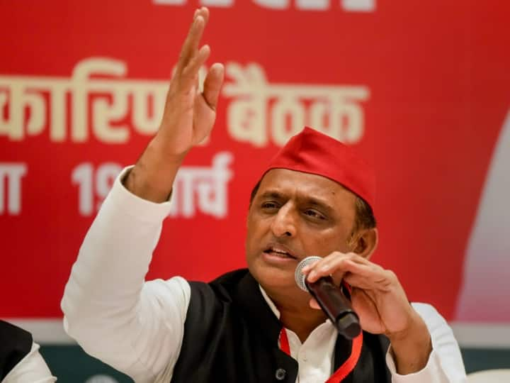 Ramesh Bidhuri Objectionable Remarks On Amroha BSP MP Kunwar Danish Ali SP Chief Akhilesh Yadav Reaction and Attacks On BJP Ramesh Bidhuri Remark: रमेश बिधूड़ी के दानिश अली को अपशब्द कहने पर अखिलेश यादव ने BJP को घेरा, बोले- 'ऐसे सासंदों...'