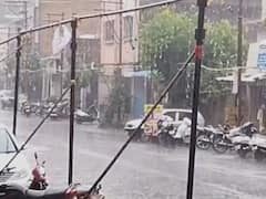 Sangli Rain : गेल्या काही दिवसांपासून दडी मारलेल्या सांगली शहरात अर्धा तास मुसळधार पावसाची हजेरी