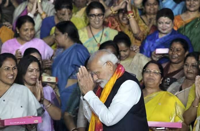 વડાપ્રધાન નરેન્દ્ર મોદીએ કાયદાને સમર્થન આપનારા તમામ સાંસદોનો આભાર માન્યો હતો.