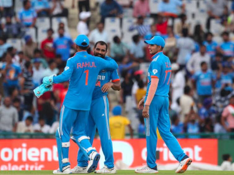 'You Guys Were In The AC': Mohammed Shami's Hilarious Reply After Taking Five Wickets In Ind Vs Aus 1st ODI 'You Guys Were In The AC': Mohammed Shami's Hilarious Reply After Taking Five Wickets In Ind Vs Aus 1st ODI
