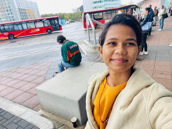 Maharashtra: This Woman Taxi Driver From Gadchiroli Is Now In UK For Higher Studies