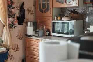 Microwave: ਜੇਕਰ ਤੁਸੀਂ ਕਰਦੇ ਹੋ ਮਾਈਕ੍ਰੋਵੇਵ ਦੀ ਵਰਤੋਂ ਤਾਂ ਗਲਤੀ ਨਾਲ ਵੀ ਨਾ ਕਰੋ ਇਹ 5 ਗਲਤੀਆਂ