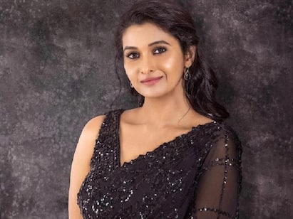 Actress Priya bhavani shankar shares his mother health and personal life Priya Bhavani Shankar : ”என் அம்மாவுக்கு இப்படி ஒரு நோய் இருக்கு” கண்ணீர்விட்டு அழுத பிரியா பவானி சங்கர்