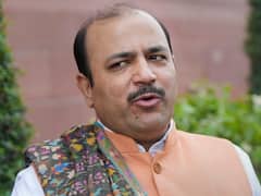 कौन हैं कुंवर दानिश अली? जिन्हें लोकसभा में BJP सांसद रमेश बिधूड़ी ने कहे अपशब्द