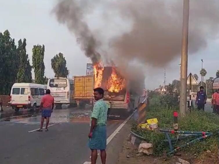 Omni bus catches fire on Chennai Bangalore National Highway அதிகாலையில் அதிர்ச்சி..! பெங்களூர் தேசிய நெடுஞ்சாலையில் தீப்பிடித்து எரியும் ஆம்னி பஸ்.. பயணிகளின் நிலைமை?