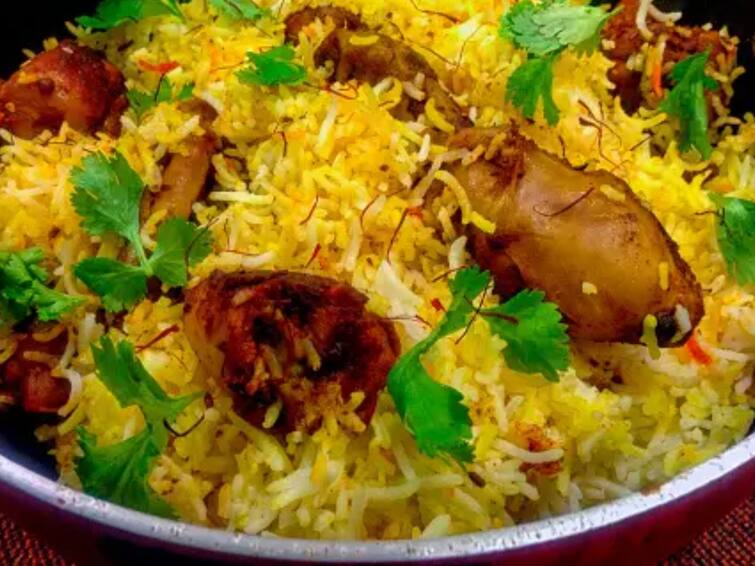 Mughlai mutton biryani recipe know how to cook Mutton Biryani: நாளைக்கு சண்டே.. சுவையான மொகல் மட்டன் பிரியாணி செஞ்சு அசத்துங்க