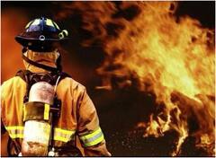 प्रयागराज के मारुति यार्ड हब में लगी भीषण आग, 16 कारें जलकर खाक