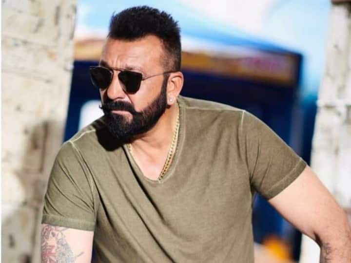 Sanjay Dutt Kissa: एक्टर संजय दत्त अपने करियर के दौरान काम से ज्यादा विवादों को लेकर चर्चा में रहे हैं. ऐसे में आज हम आपको उनकी लाइफ का एक ऐसा किस्सा बता रहे हैं. जो आपने शायद पहले कभी नहीं सुना होगा.