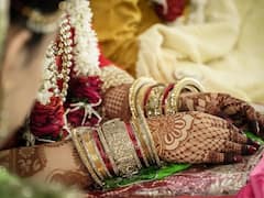 दशहरा मेला घूमने गया था प्रेमी जोड़ा, मंदिर में रचाई शादी, घर आने पर जो हुआ उस पर यकीन करना मुश्किल