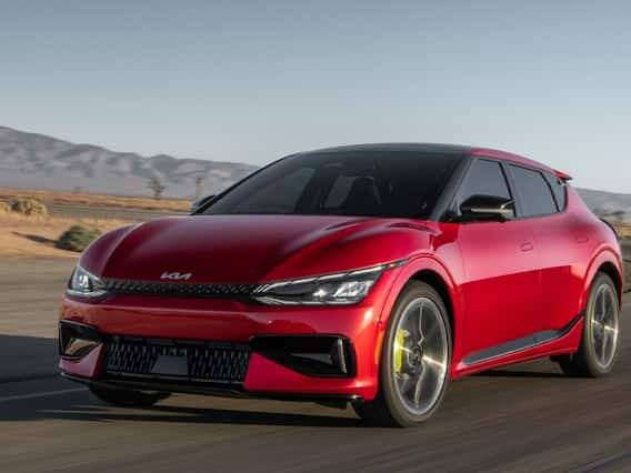 બીજી કાર જેની કિંમત 1 ઓક્ટોબરથી વધશે તે છે Kia Carens. કંપની તેને સ્થાનિક બજારમાં રૂ. 10.45 લાખની પ્રારંભિક કિંમતે વેચે છે. જે તેના ટોપ મોડલ પર રૂ. 18.95 લાખ એક્સ-શોરૂમ પર સમાપ્ત થાય છે.