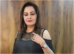 एक्ट्रेस और पूर्व सांसद जयप्रदा के खिलाफ जमानती वारंट जारी, जानिए क्या है पूरा मामला?