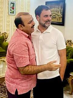 दानिश अली से मिले राहुल गांधी, गले लगाया और कहा- 'नफरत के बाजार में मोहब्बत की दुकान'