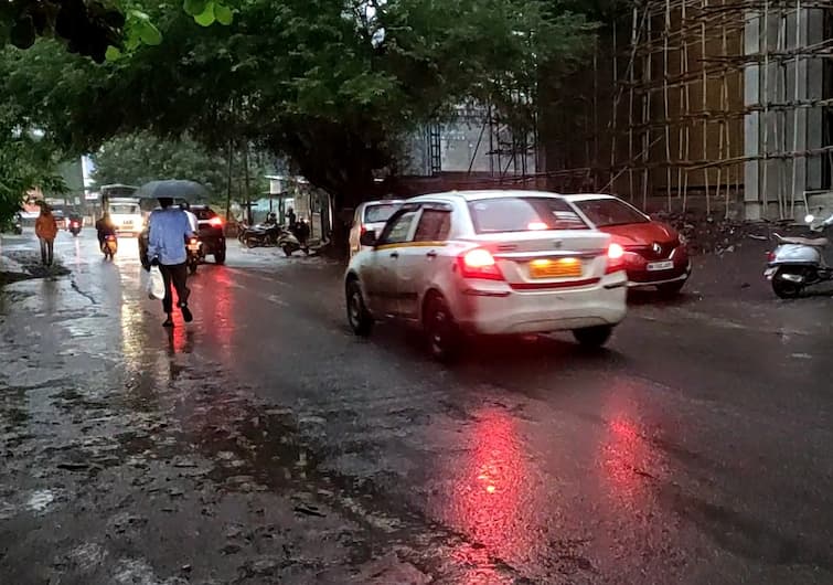 nashik Latest News presence of heavy rains in district including Nashik, relief to farmers maharashtra news Nashik News : गौराईने नाशिककरांची प्रार्थना ऐकली, नाशिकसह जिल्ह्यात जोरदार पावसाची हजेरी, शेतकऱ्यांना दिलासा 