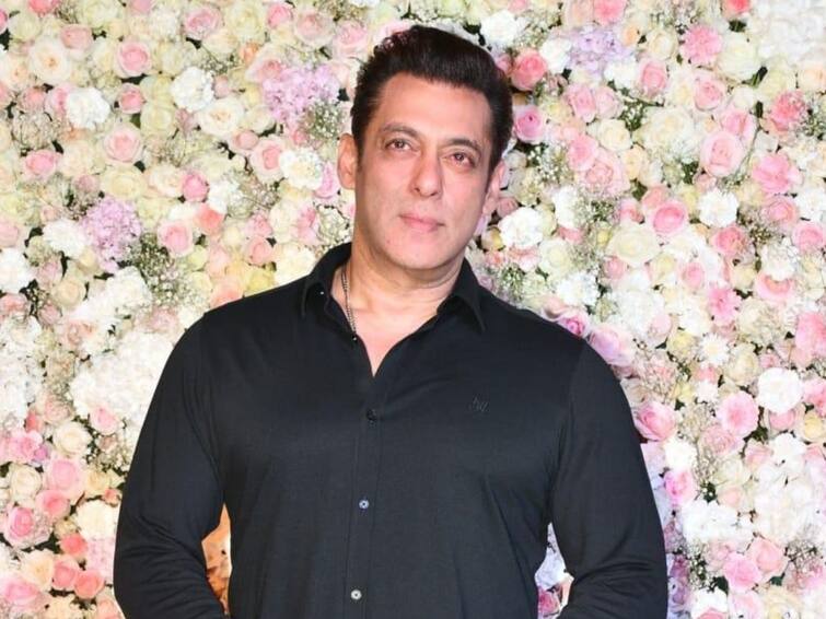After Jawan And Gadar 2 Success, Salman Khan Says '1000 Crore Should Be New Box Office Benchmark' Salman Khan: বক্স অফিসে বিপুল সফল 'জওয়ান', 'গদর ২'; '১০০০ কোটি নতুন মাইলফলক হওয়া উচিত', বললেন সলমন
