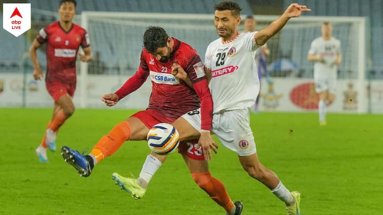 India national team footballer Naorem Mahesh Singh signs long-term extension at East Bengal FC East Bengal: আইএসএলে অভিযান শুরুর আগেই বড় খবর, জাতীয় দলের তারকার সঙ্গে চুক্তির মেয়াদ বাড়াল ইস্টবেঙ্গল