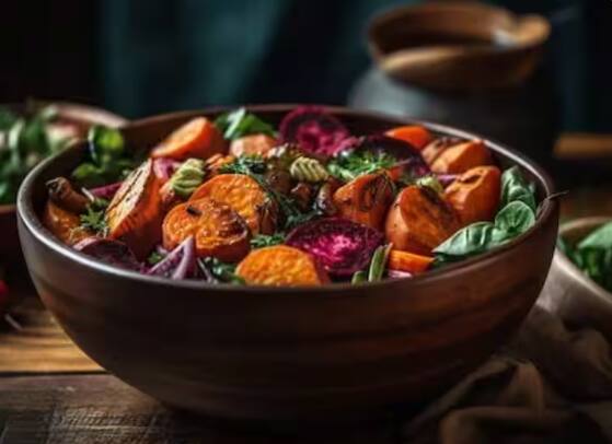 Sweet Potato Salad:  ਸ਼ਕਰਕੰਦੀ ਹੈਲਥੀ ਸਬਜ਼ੀਆਂ ਵਿੱਚੋਂ ਇੱਕ ਹੈ ਅਤੇ ਫਾਈਬਰ ਨਾਲ ਭਰਪੂਰ ਹੈ। ਇਹ ਭਾਰ ਘਟਾਉਣ ਅਤੇ ਸ਼ੂਗਰ ਦੇ ਮਰੀਜ਼ਾਂ ਲਈ ਚੰਗਾ ਮੰਨਿਆ ਜਾਂਦਾ ਹੈ।