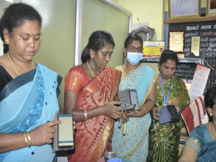 Ban EMIS Education Management Information System teachers union EMIS: பறிபோகும் கற்பித்தல் - கற்றல் சுதந்திரம்; எமிஸ் நடைமுறையை தடை செய்க- கல்விப் பாதுகாப்பு கமிட்டி வலியுறுத்தல்