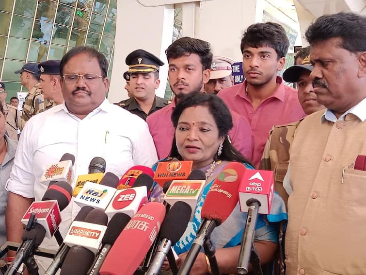 Governor Tamilisai Soundrarajan says that Udhayanidhi Stalin should be legally met for talking about Sanathanam TNN 'சனாதனம் குறித்து பேசியதற்கு உதயநிதி ஸ்டாலின் சட்டரீதியாக சந்தித்து தான் ஆக வேண்டும்’ - ஆளுநர் தமிழிசை