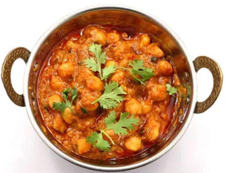 Chana masala recipe procedure Chana masala: இட்லி, தோசை, சப்பாத்திக்கு செம்ம காம்போ - சென்னா மசாலா செய்வது எப்படி?