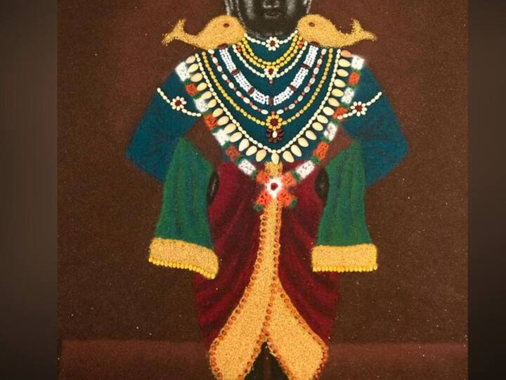 अर्चना शिंदे यांनी पंढरीच्या पांडुरंगांची हुबेहूब प्रतिमा साखारली आहे.